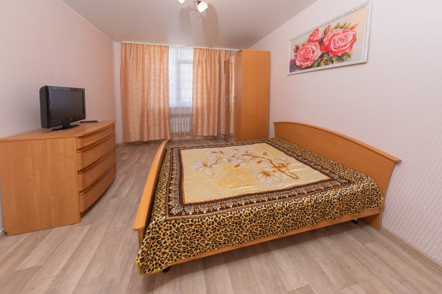 Квартира на Донковцева 17
